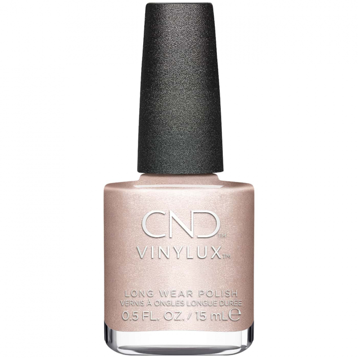 Silvergrtt nagellack – CND Vinylux Nr. 480 Day To Knight – Glamors och tidls look